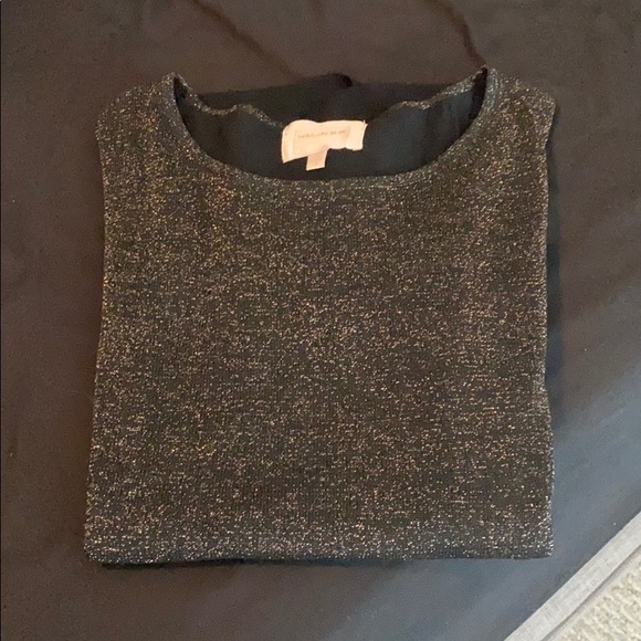 Skies Are Blue short sleeve small top - Picture 3 of 3